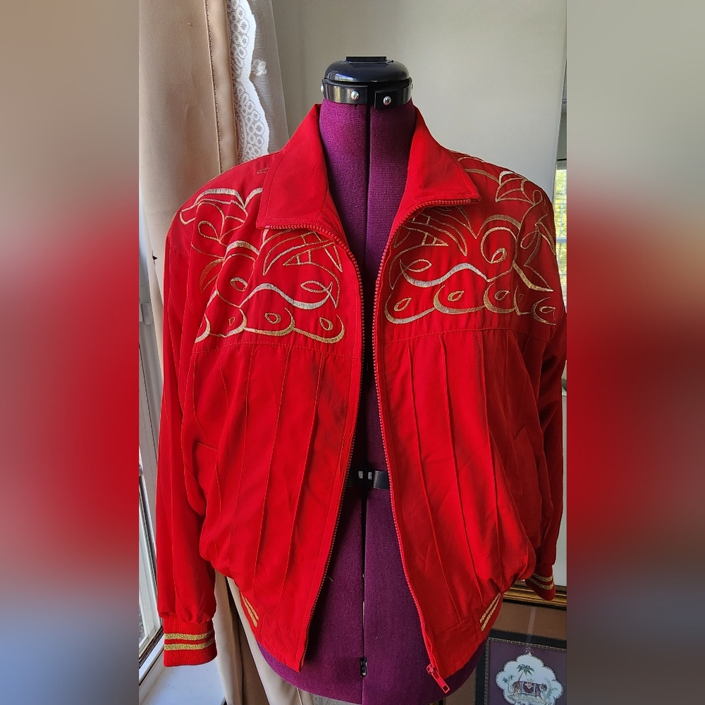 Vintage bomber jacket with GOLD EMBROIDERY ✨️